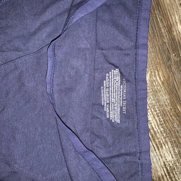 Victoria panties new never worn - Picture 3 of 3
